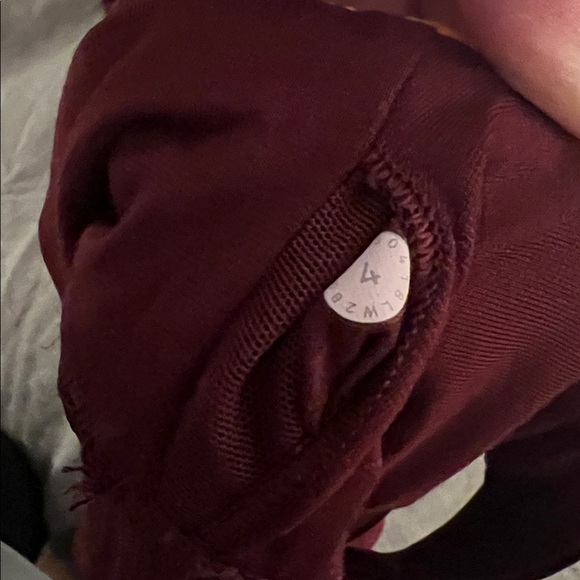 Lululemon Take a Hint Set - Picture 3 of 10